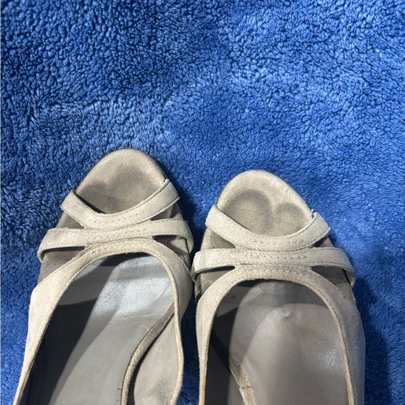 Gucci Grey Suede Bamboo Heel Open Toe Pumps - Picture 11 of 11